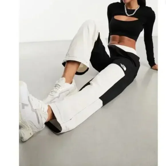 The North Face * Women’s TNF Nylon Easy Pants * Size XL – Black/White (NWT) 🖤🤍 - Picture 2 of 13